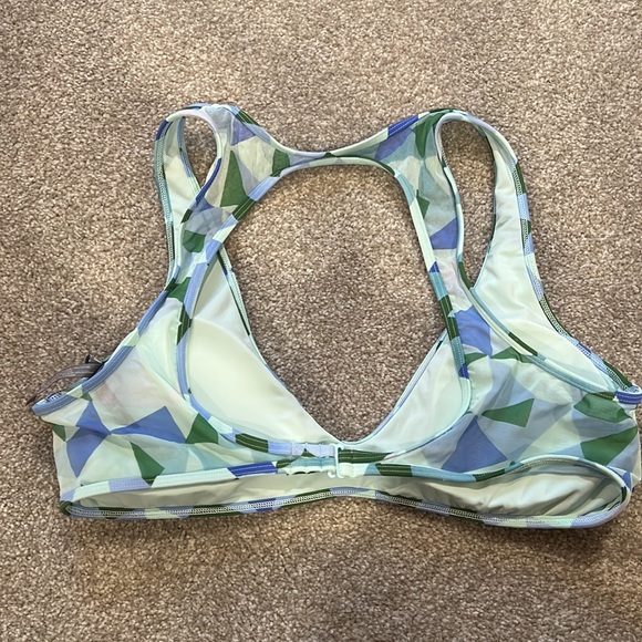 NWT Aerie Scoop Triangle Open Back Mesh Bikini Top SZ L - Picture 2 of 5